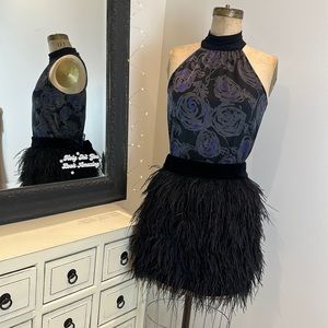 Sam Edelman Velvet Waist Feather Skirt size 6